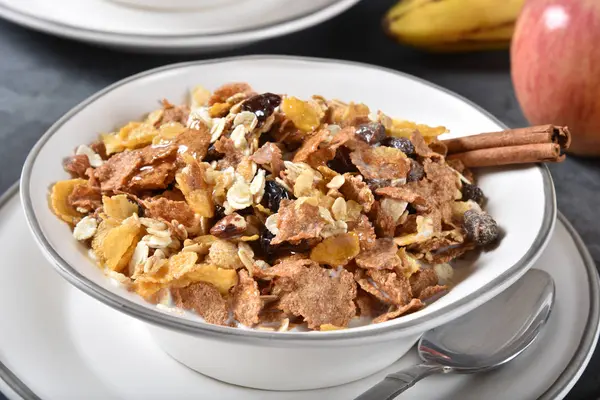 Closeup Bowl Muesli Breakfast Cereal Corn Wheat Barley Flakes Raisins — Stock Photo, Image