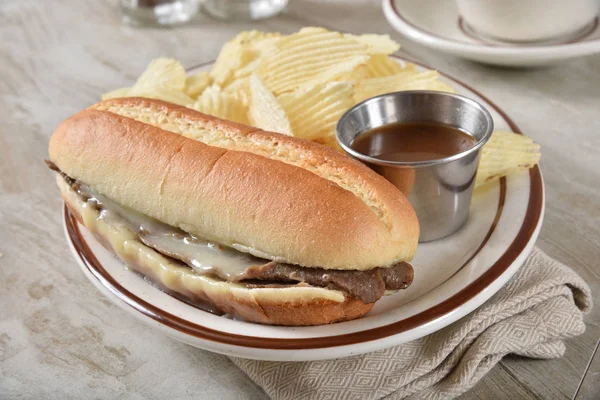 Philly steak en kaas sandwich — Stockfoto