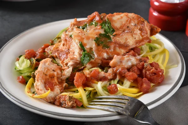 Mozzarella Chicken in Tomato Sauce — Stock Photo, Image