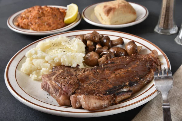 Gastronomisch steak diner — Stockfoto