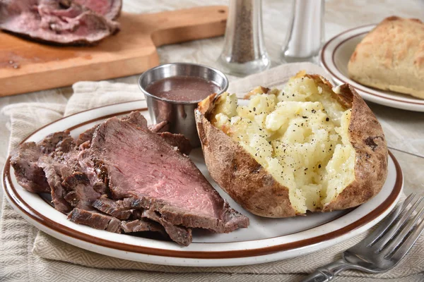 Roast beef e cena a base di patate — Foto Stock