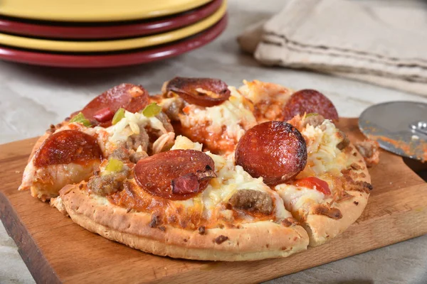 Sausage and pepperoni pizza — Stock Photo, Image