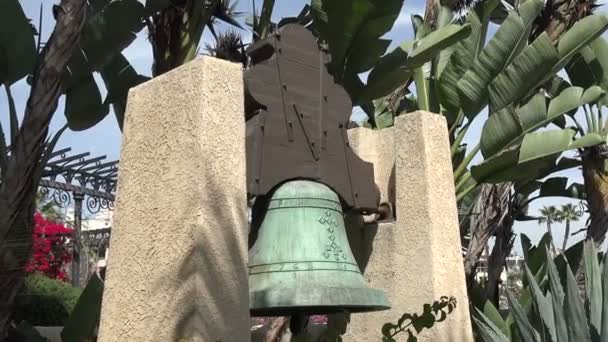 Replika Bell Dolores Som Presenterades För Los Angeles Mexiko 1968 — Stockvideo