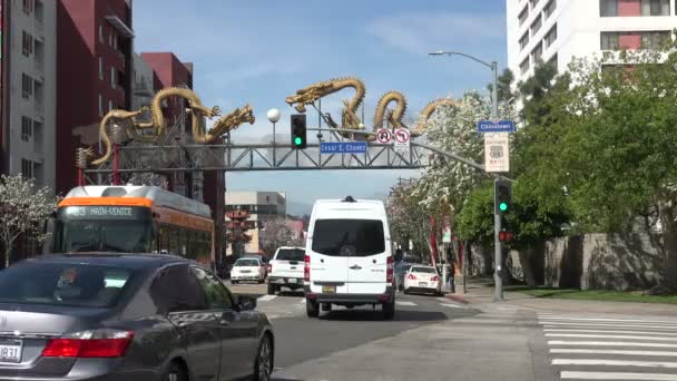 Chinatown Los Angeles Dragon Gate Girişi 2001 Yılında Kurulmuştur Sanatçı — Stok video