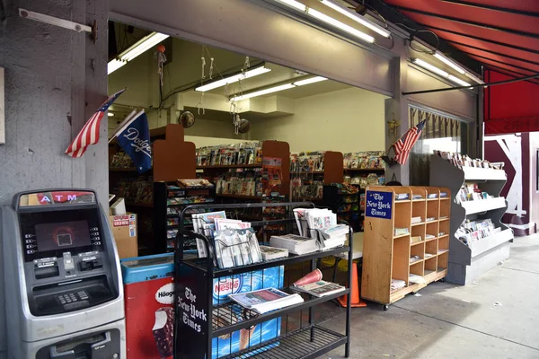 An old Newsstand in Hollywood — Stock Photo, Image