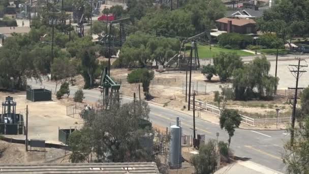 Gato Bomba Aceite Trabajando Los Ángeles — Vídeos de Stock