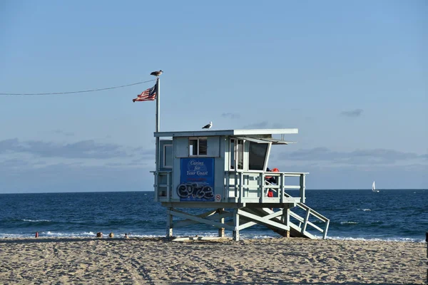 Lifeguard hut on Venice Beach — Stock Photo, Image