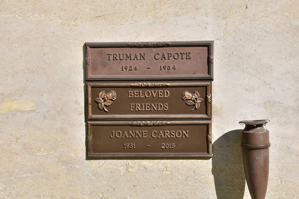 Truman Capote ' s crypt — Stockfoto