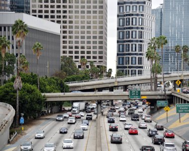 Los Angeles şehir merkezinde ki Harbor Otoyolu