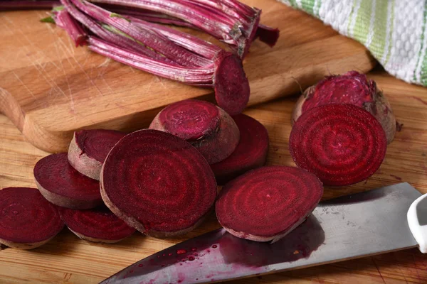 Sliced organic beets — Stock Photo, Image