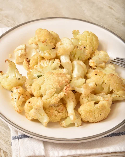 Homemade roasted cauliflower — Stock Photo, Image