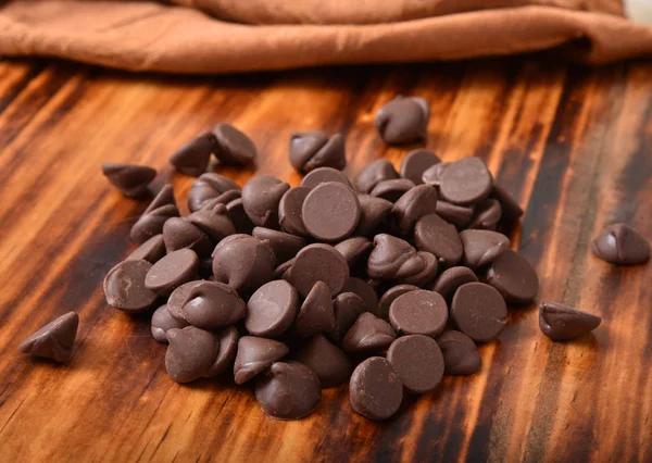 Dark chocolate chips — Stock Photo, Image