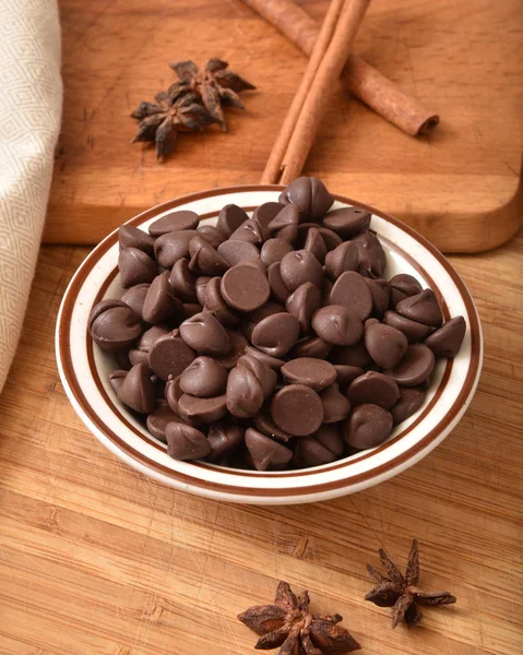 Chokladchips och kryddor — Stockfoto