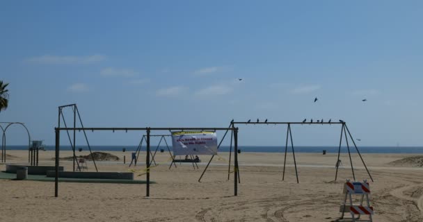 Santa Monica Usa Abril 2020 Playa Cerrada Debido Señal Covid — Vídeos de Stock