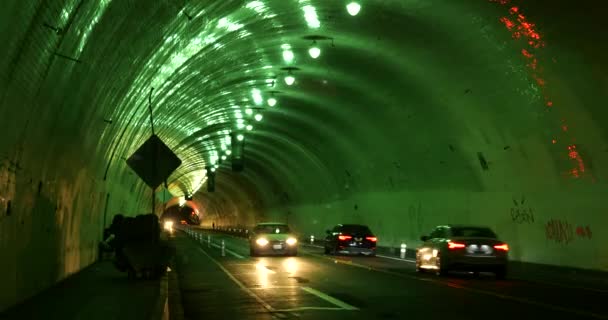 Verkeer Iconische Second Street Tunnel Los Angeles — Stockvideo