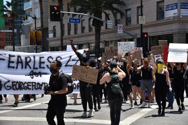 Hollywood Usa Czerwca 2020 Black Lives Matter Protestujący Sprawiedliwość Dla — Zdjęcie stockowe