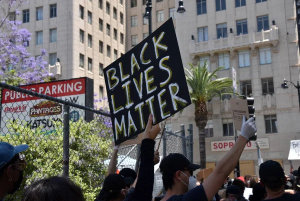 Hollywood Usa June 2020 Black Lives Matter Protesters Hold Signs — Stock Photo, Image