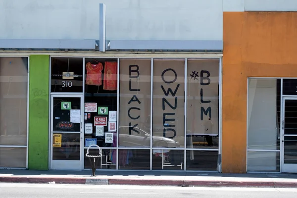 Long Beach Usa June 2020 Business Area Looting Black Lives — Stok fotoğraf