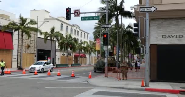 Beverly Hills Usa June 2020 Rodeo Drive Closed Boarded National — Stock video