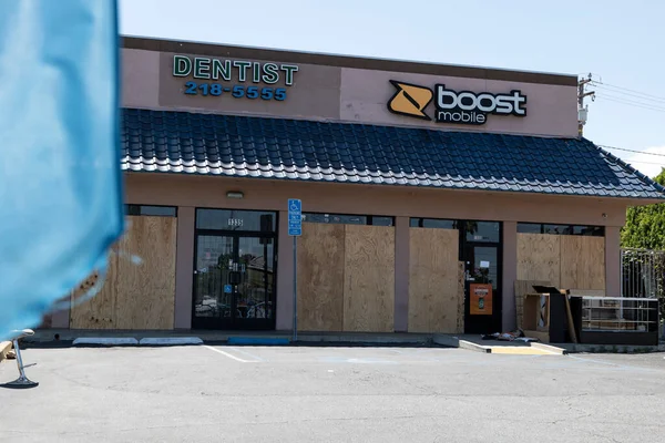 Long Beach Usa June 2020 Strip Mall Looted Black Lives — Stockfoto