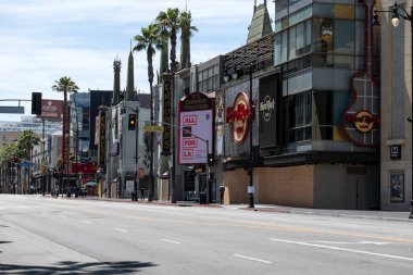 Hollywood, CA / USA - 8 Haziran 2020: Hollywood Walk of Fame 'deki Hard Rock Cafe Siyahların Yaşamı Önemli Protestoları sırasında kapatıldı