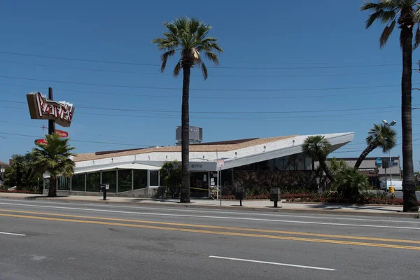 Los Angeles Usa Maj 2020 Det Svepande Taket Panns Restaurant — Stockfoto