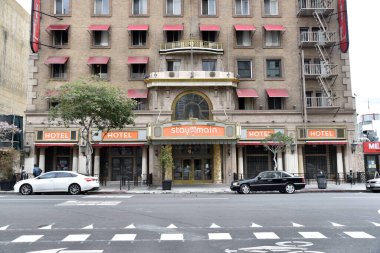 Los Angeles, CA / USA - 9 Nisan 2020: Los Angeles 'taki Historic Hotel Cecil şimdi 