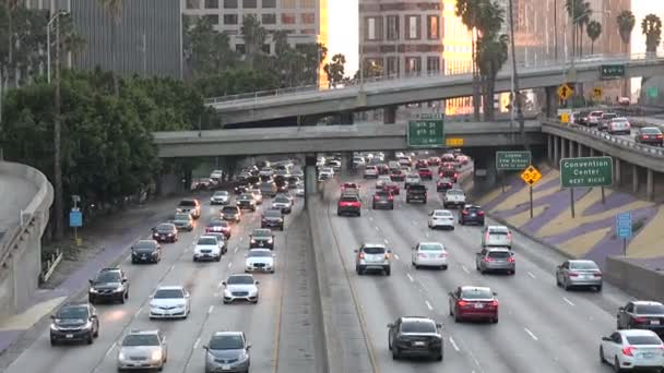 Traffico Sulla Superstrada Del Porto Che Attraversa Centro Los Angeles — Video Stock