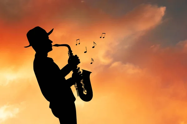 Saxofonista Hombre Silueta Atardecer — Foto de Stock