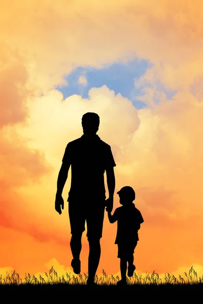 Papa Avec Son Fils Coucher Soleil — Photo