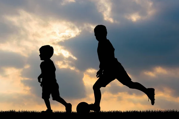 Les Enfants Jouent Soccer Coucher Soleil — Photo