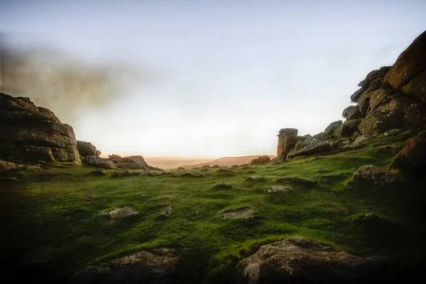 Uma Vista Sobre Dartmoor Tor Granito Início Manhã Luz — Fotografia de Stock