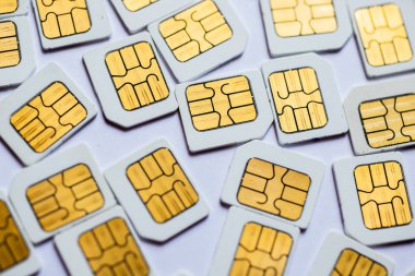 Birçok Mikro Sim 3g mobil beyaz arka plan üzerinde için.