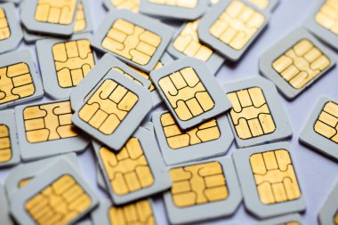 Birçok Mikro Sim 3g mobil beyaz arka plan üzerinde için.