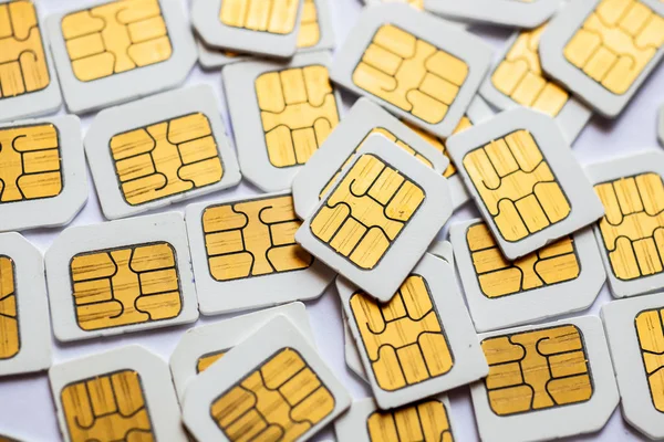 Birçok Mikro Sim 3g mobil beyaz arka plan üzerinde için.