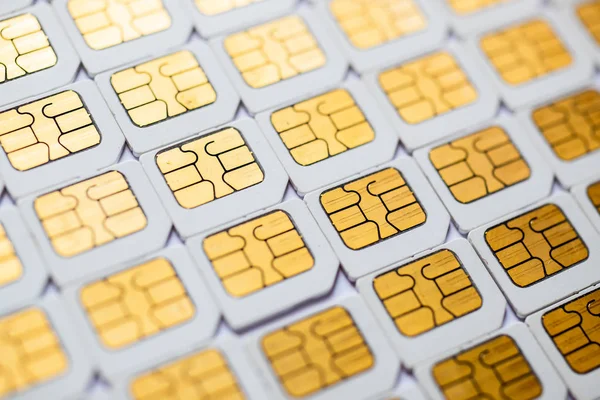 Birçok Mikro Sim 3g mobil beyaz arka plan üzerinde için.