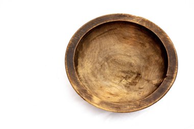 Üstten görünüm, beyaz bir arka plan izole eski el yapımı boş ahşap kase,