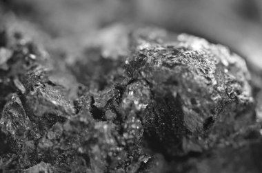 Siyah-beyaz arka plan. Doku doğal mineraller. C