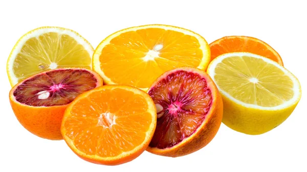 Toranja, laranja, limão e tangerina isolados — Fotografia de Stock