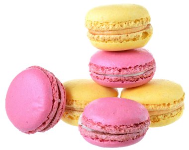 Pembe çilek ve şeftali makarna izole