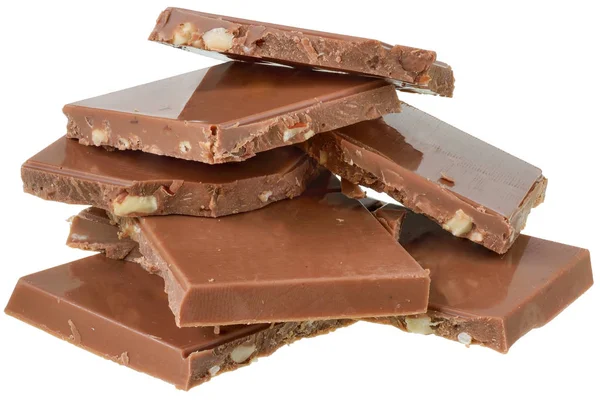 Heap kuber av choklad med nötter isolerade — Stockfoto