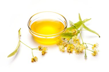 Limon çiçekleri beyaz arka plan üzerinde izole bal ile. Doğal ilaç.