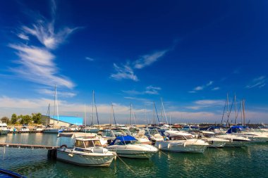 Küçük turistik liman Tomis. Constanza Romanya