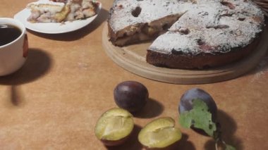 Erik pasta mutfakta masada. Ev yapımı geleneksel gıda