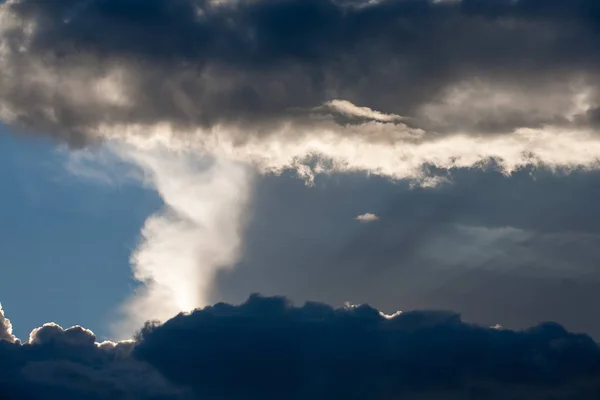 Dramatische Hemel Met Stormachtige Wolken — Stockfoto