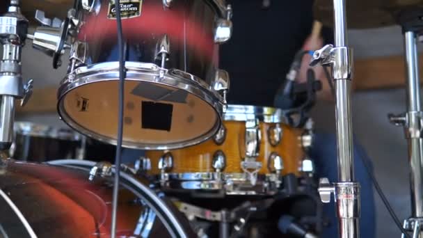 Drumer Actie Drummer Spelen Drum Set — Stockvideo