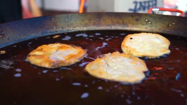 Streetfood Moldawien Traditionelles Essen Käsekuchen — Stockvideo