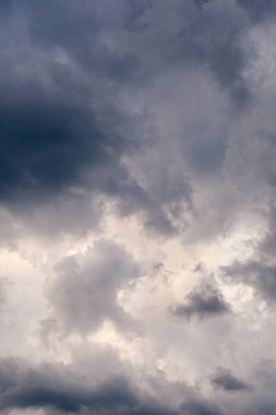 Bulutlu dramatik gökyüzü