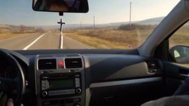 Arabanın iç. Arabanın torpido üzerinde görüntüleyin. Seçici odak.