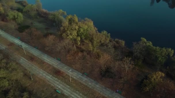Εναέρια Πλάνα Πάνω Echo Park Lake Κισινάου Δημοκρατία Της Μολδαβίας — Αρχείο Βίντεο